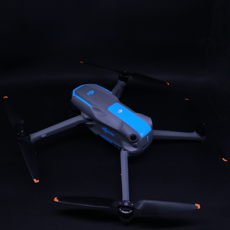 Zestaw dekoracyjnych świecącyc – Drone Kit Waterproof recenzja i cena